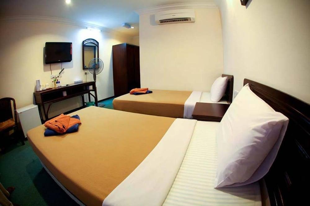 Pangkor Sandy Beach Resort Кампонг-Пасир-Богак Экстерьер фото