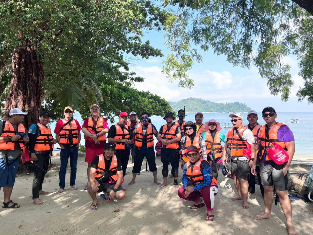 Pangkor Sandy Beach Resort Кампонг-Пасир-Богак Экстерьер фото